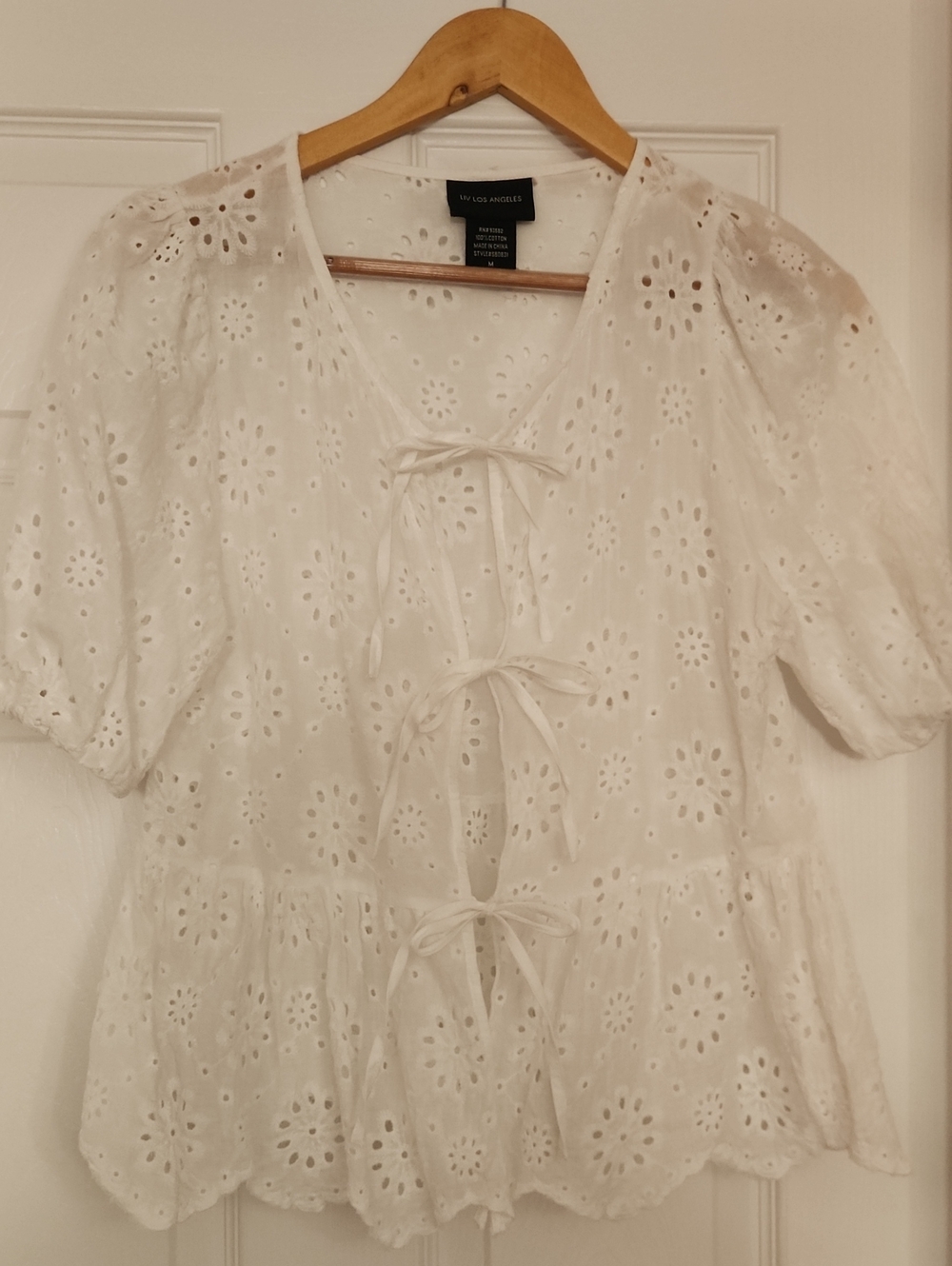 Liv Los Angeles White Eyelet Tie-Front Peplum Top Size Medium